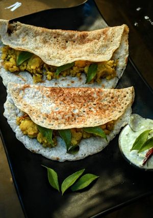 মশালা ধোসা(masala dosa recipe in Bengali) রেসিপির প্রধান ছবি