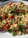 Bulgur salad with halloumi, pistachios and cilantro