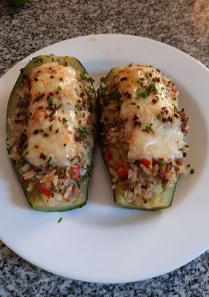 Una foto de Zapallitos italianos rellenos