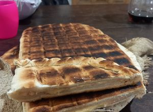Una foto de Torta a la parrilla rellena