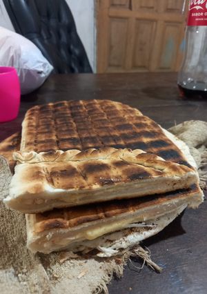 Una foto de Torta a la parrilla rellena