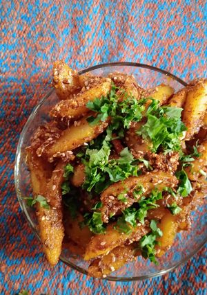 બટાકા ની ચિપ્સ (Potato Chips Recipe In Gujarati) રેસીપી મુખ્ય ફોટો