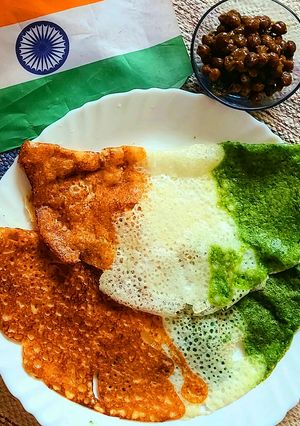 A picture of Tiranga Neer Dosa (with natural colours).