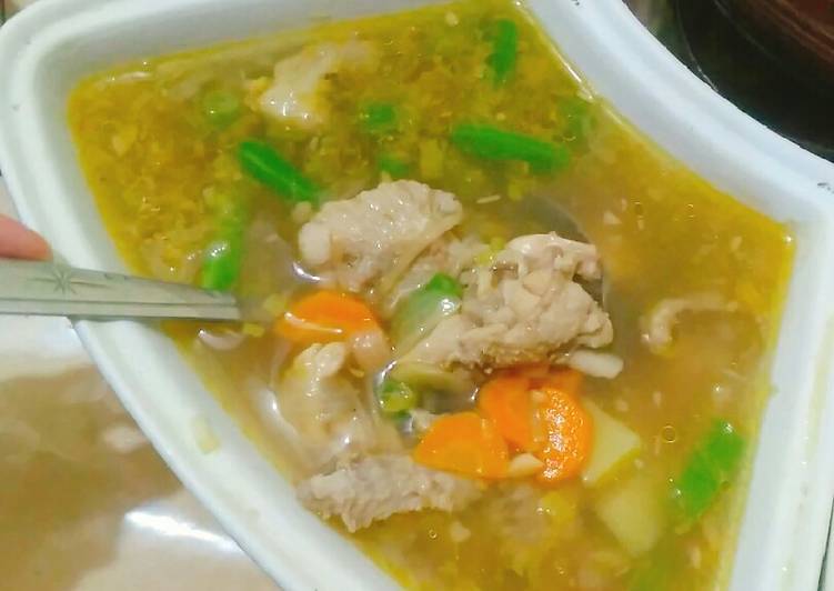 Bahan mengolah Sup ayam gak pake bumbu halus 😂 yang enak