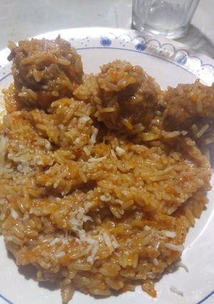 Una foto de Arroz con albóndigas