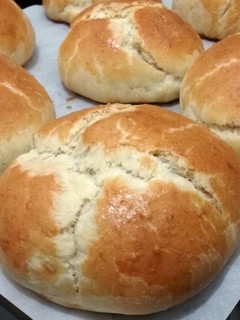 Una foto de Pan para hamburguesas