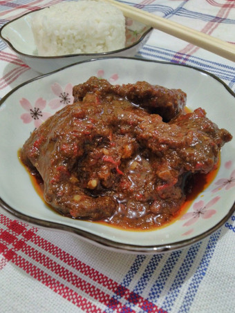 Langkah Mudah untuk Membuat Semur daging sapi pedas praktis &amp; enak Ekonomis Untuk Dijual