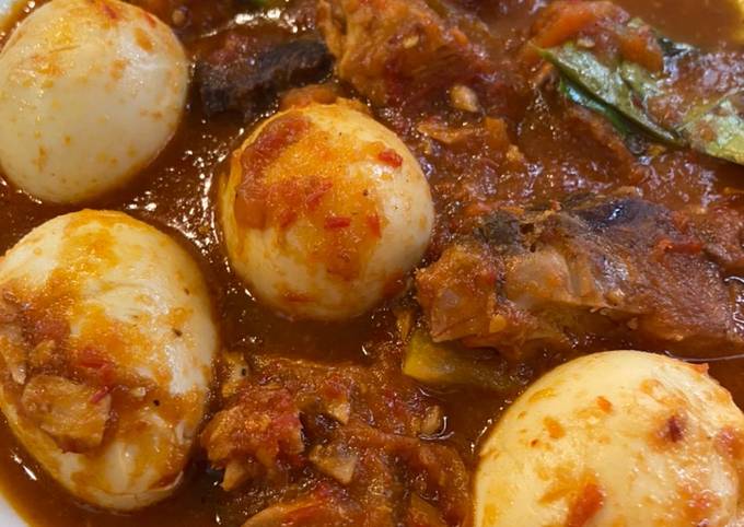 Resep Sambal Cakalang Telur oleh Rana Fitriani Syam - Cookpad