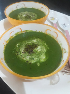 पालक सूप (Palak soup recipe in Hindi) रेसिपी मुख्य फोटो