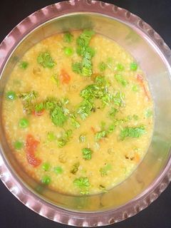 वेज दलिया (veg daliya recipe in Hindi) रेसिपी मुख्य फोटो