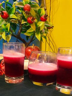अनार और सेब का रस (anar aur seb ka ras recipe in Hindi) रेसिपी मुख्य फोटो