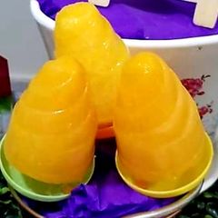 A picture of Mango ice lollies.