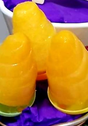 A picture of Mango ice lollies.