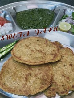 मक्के दे परांठे सरसों दा साग(Makke de parathe sarso ka saag recipe in Hindi) रेसिपी मुख्य फोटो