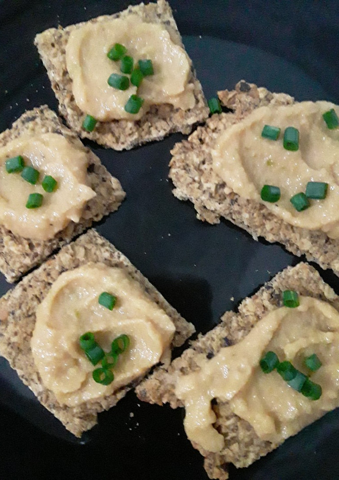 Una foto de Crackers salado keto