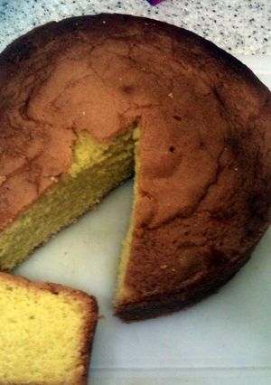 A picture of Yellow tea cake.
