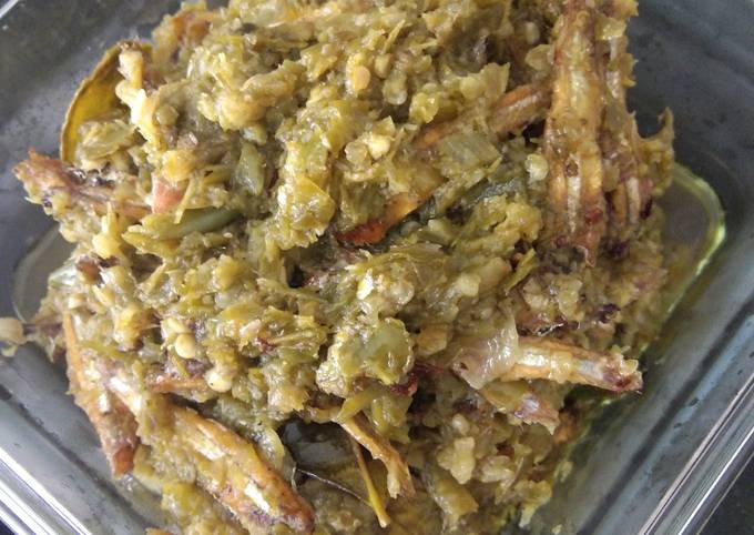 Cara Gampang Menyiapkan Teri Sambal Cabe Hijau yang Enak Banget