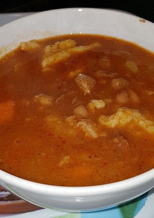 Babgulyás petrezselymes galuskával recept fotója