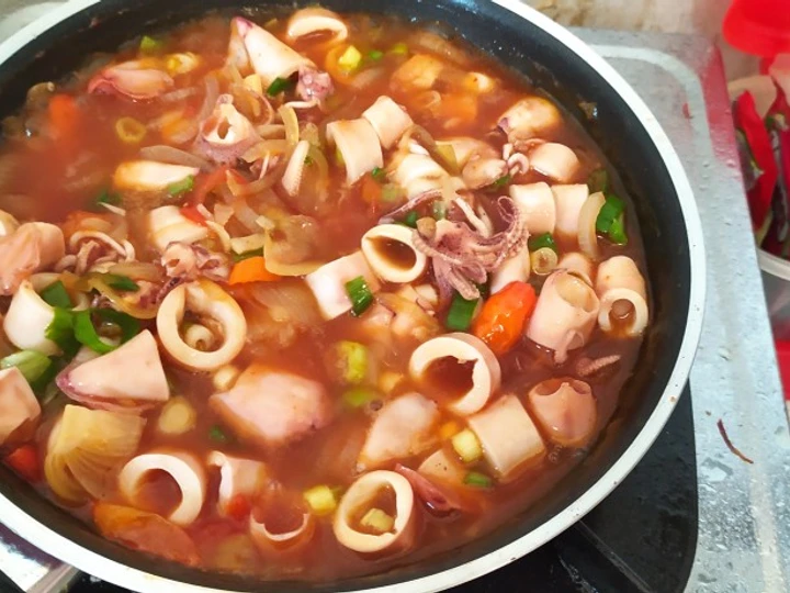 Cara Sederhana Menyiapkan Resep  Cumi asin asam manis simple yang Enak Banget, Bikin Ketagihan