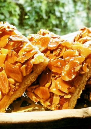 A picture of Easy Almond Florentine.