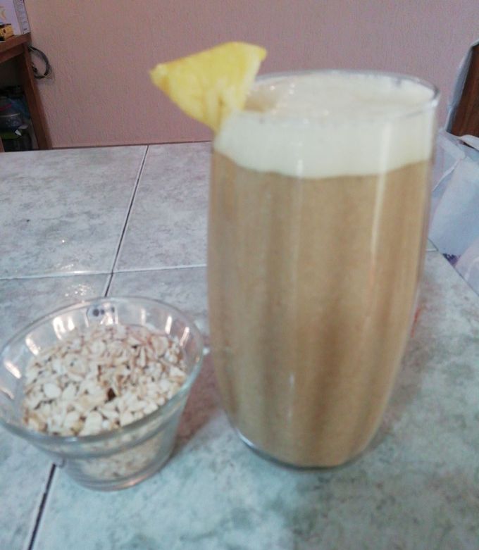 Una foto de Agua de avena y piña