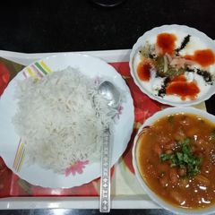 Rajma rice (kidney beans)(Lunch platter) A picture of Rajma rice (kidney beans)(Lunch platter).