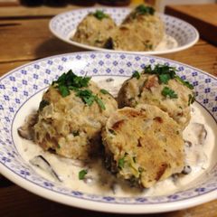 A picture of Rye Bread Semmelknödel.