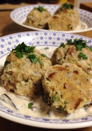 A picture of Rye Bread Semmelknödel.