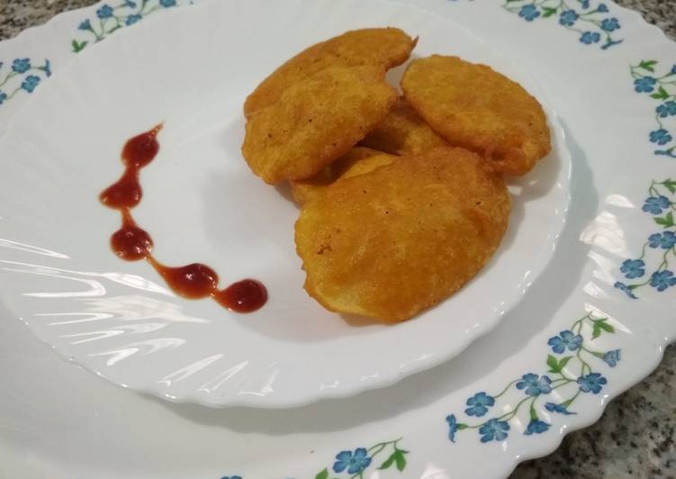 Simple Way to Make Homemade Aloo pakode
