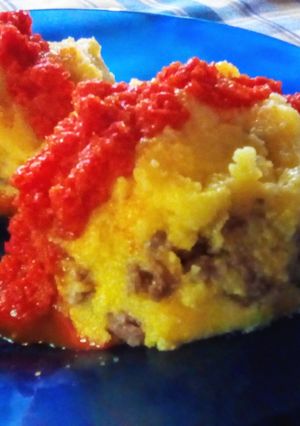 Una foto de Bombas de polenta con carne picada 🟡🥩(⁠゜⁠o⁠゜⁠;