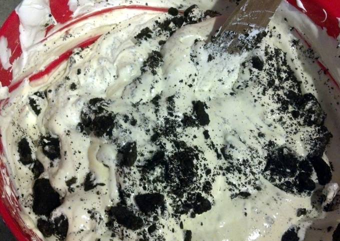 Steps to Prepare Quick Oreo Cookie Mousse