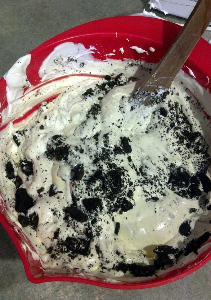 A picture of Oreo Cookie Mousse.