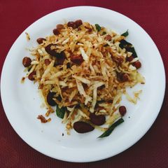 A picture of Vrat special Aloo lachha Namkeen.