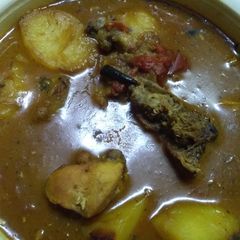 A picture of Chicken curry.