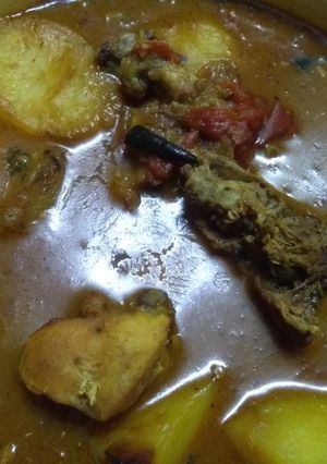 A picture of Chicken curry.