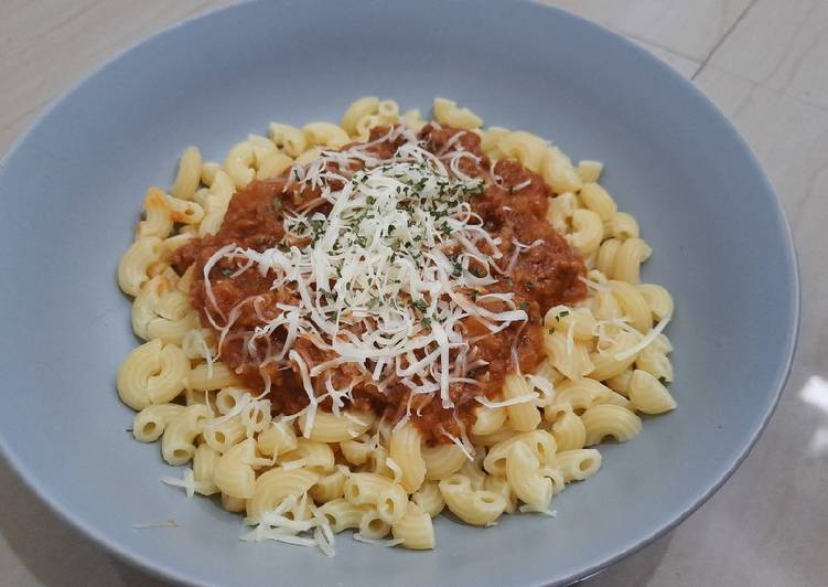 Macaroni Bolognese Homemade