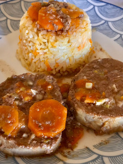 Una foto de Carne al jugo con arroz Fácil!!!