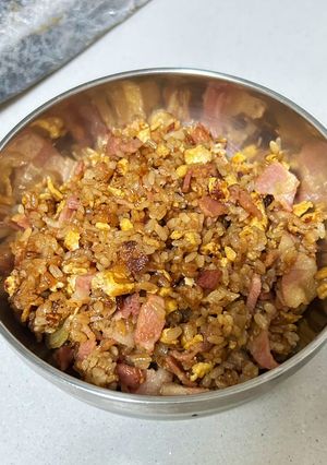 洋蔥培根蛋炒飯 的食譜成品照片