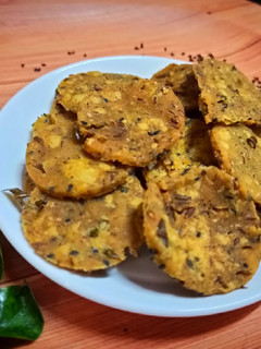 A picture of Rice papad.