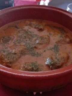 Una foto de Carrilladas de cerdo al vino tinto