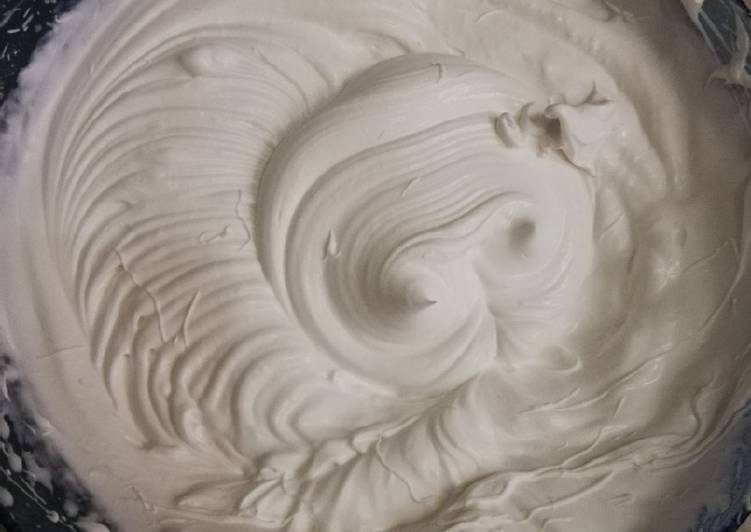 Recipe of Favorite Whipped cream frosting