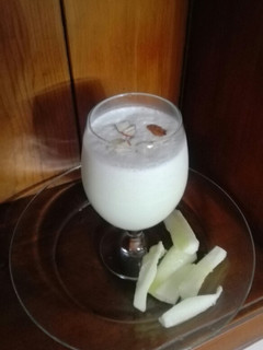 A picture of Cucumber milkshake.