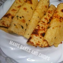 A picture of Garlic Herb Naan.