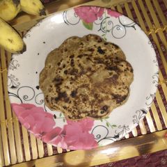 A picture of Spring onions paneer parantha.