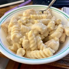 A picture of Cajun Chicken Alfredo.
