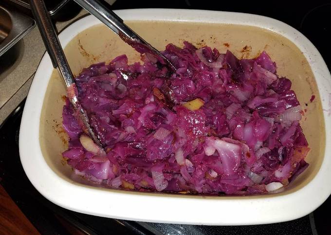 How to Make Homemade German Red Cabbage