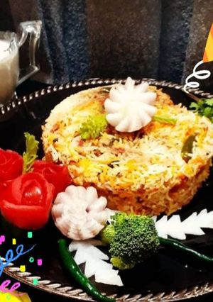 A picture of Beef Aloo Biryani.