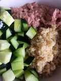 Bowl de quinoa, atún y pepino
