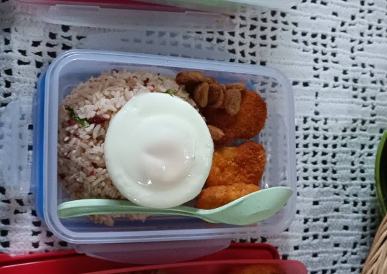 Nasi goreng kornet