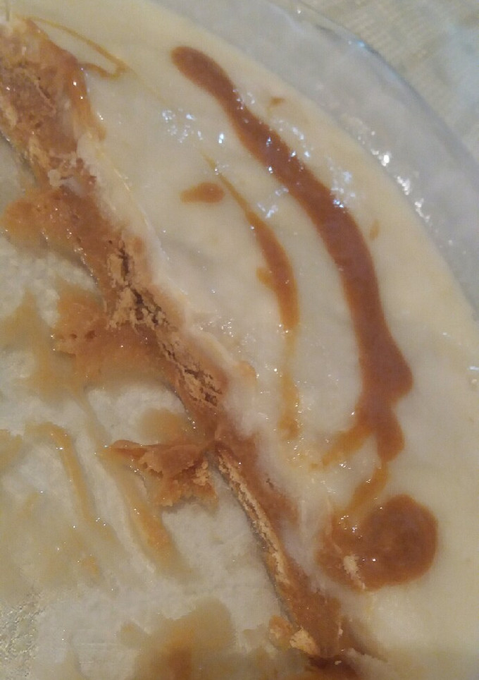 Una foto de Torta fría de vainilla y dulce de leche (Arequipe)